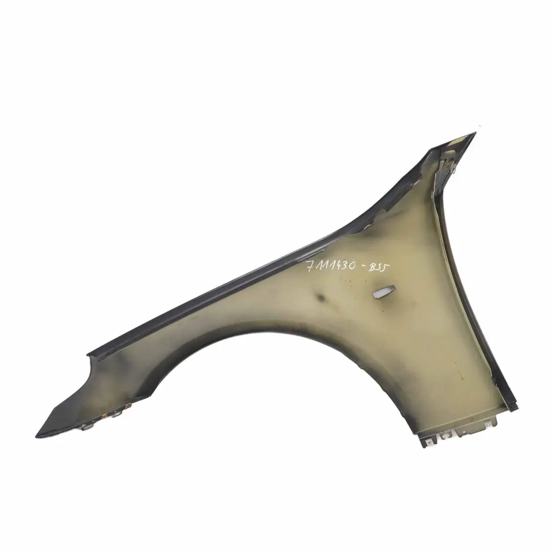 Panneau d'aile avant droit Black Sapphire Saphir Noir Metallise - 475 pour BMW E60 à propos du numéro de pièce 7111430 BMW E60 Panneau d'aile avant droit Black Sapphire Saphir Noir Metallise - 475 - SKU 7111430-BS5 - Numéro de pièce 7111430