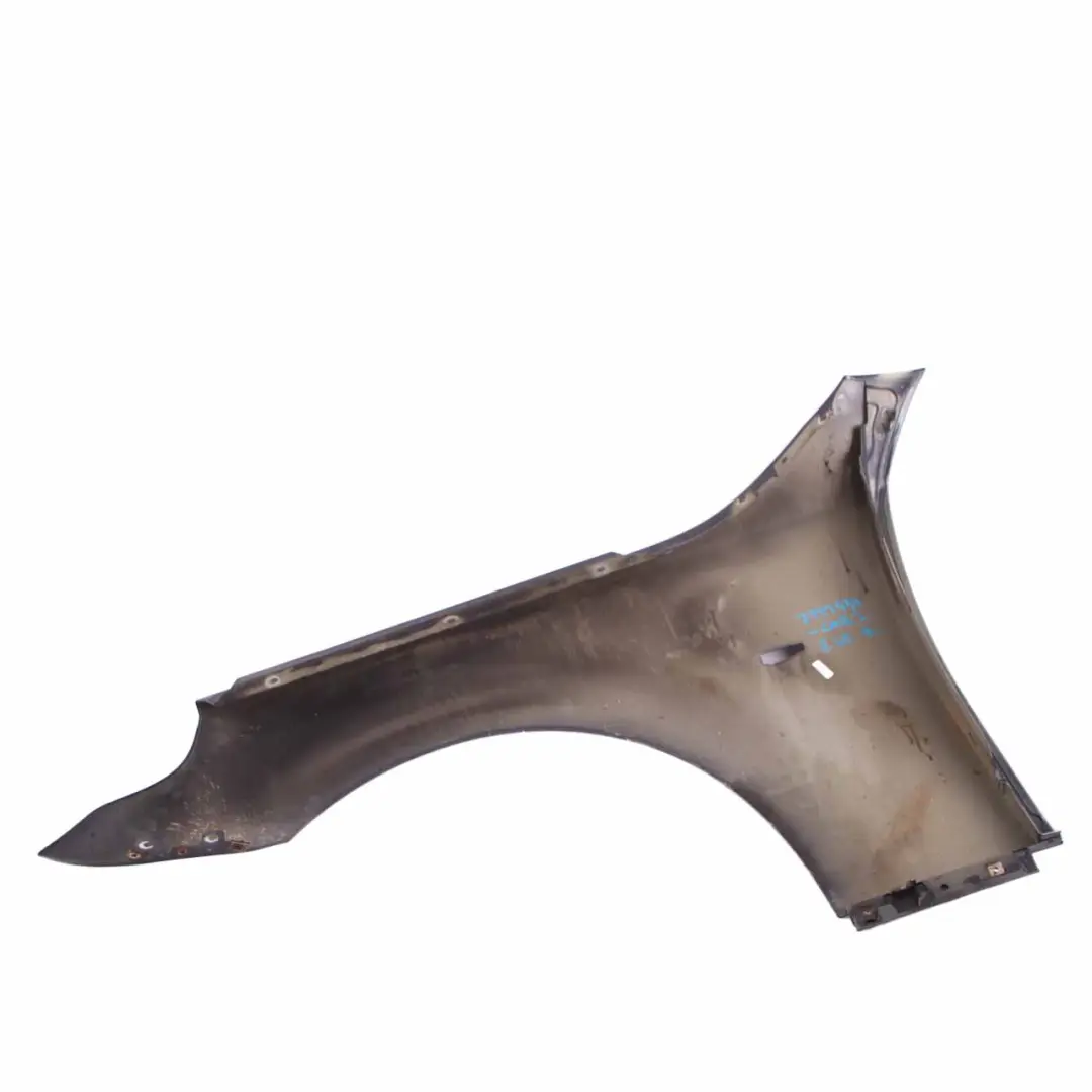 Guardabarros Delantero Derecho Panel Lateral Carbonschwarz Negro 416 para BMW E60 E61 con número de pieza 7111430 BMW E60 E61 Guardabarros Delantero Derecho Panel Lateral Carbonschwarz Negro 416 - SKU 7111430-CAR2 - Número de pieza 7111430