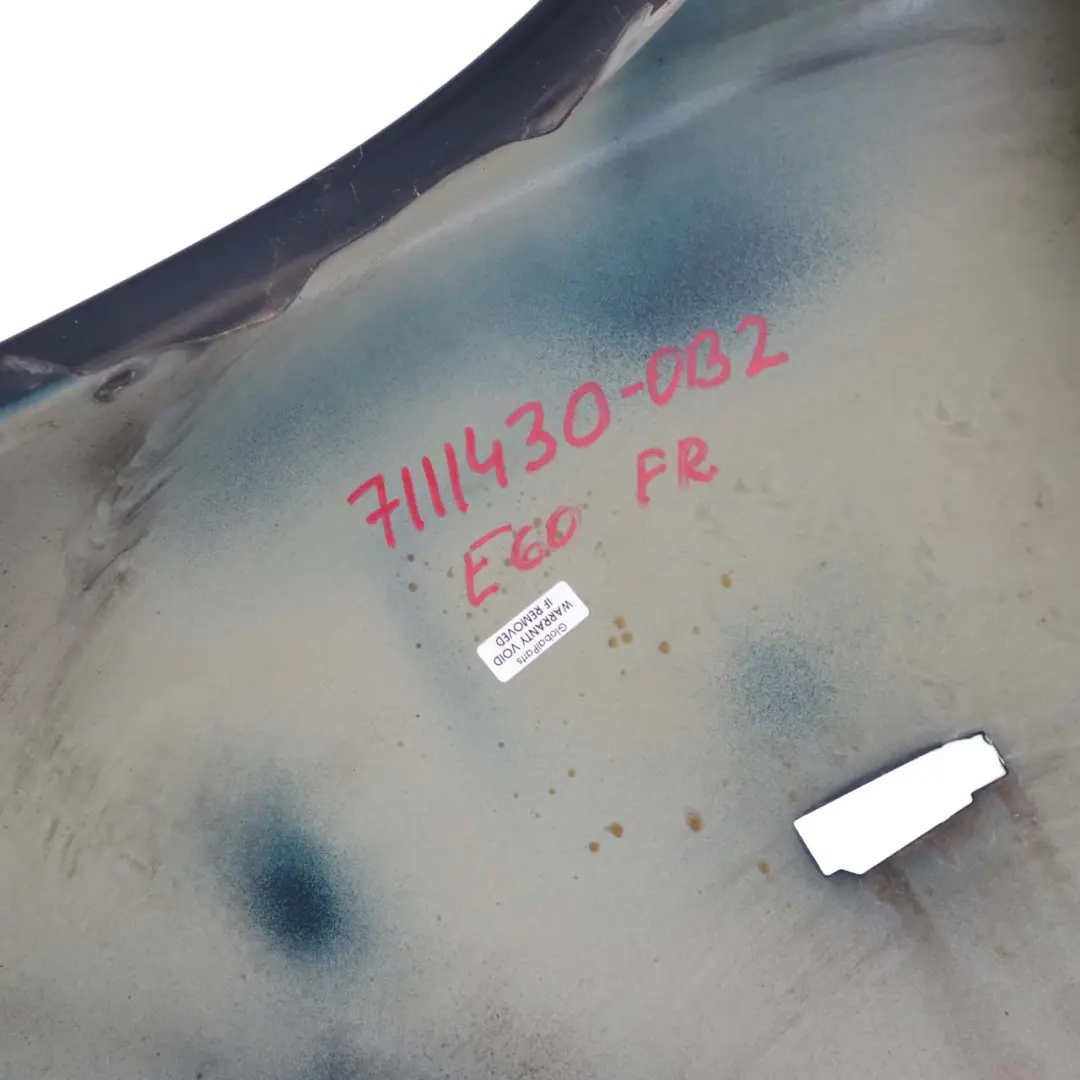 Błotnik Prawy Przód Niebieska Granatowa do BMW E60 E61 o numerze 7111430 BMW E60 E61 Błotnik Prawy Przód Niebieska Granatowa - SKU 7111430-OB2 - Numer Części 7111430