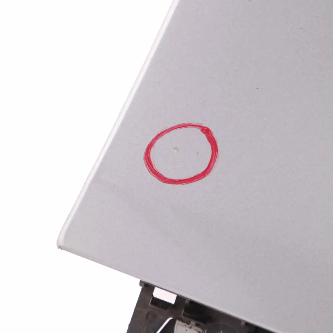 Guardabarros Delantero Derecho Panel Lateral Silbergrau Gris - A08 para BMW E60 E61 con número de pieza 7111430 BMW E60 E61 Guardabarros Delantero Derecho Panel Lateral Silbergrau Gris - A08 - SKU 7111430-SBG - Número de pieza 7111430