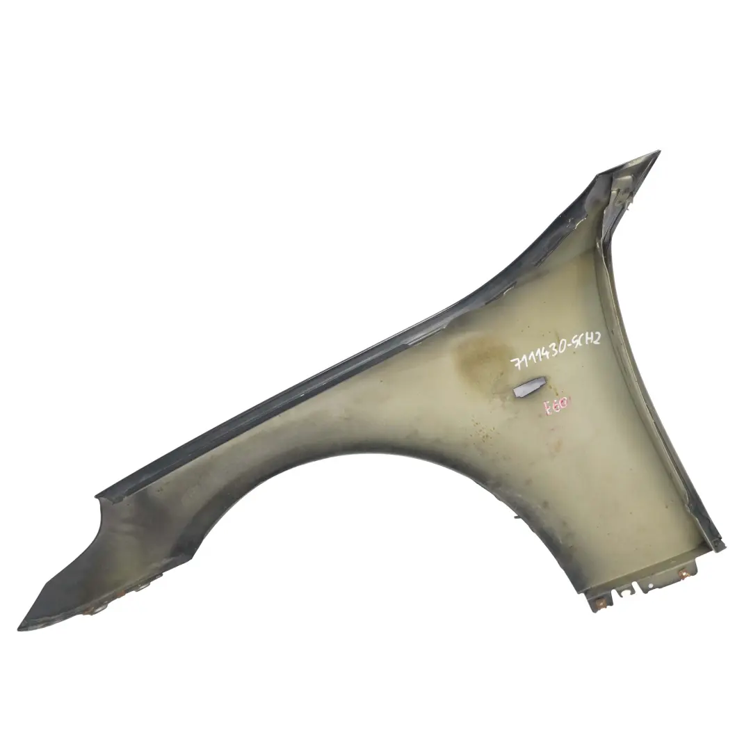 Front Right Wing Fender Side Panel O/S Schwarz 2 Black 668 to BMW 5 E60 E61 2 with Part number 7111430 BMW 5 E60 E61 2 Front Right Wing Fender Side Panel O/S Schwarz 2 Black 668 - SKU 7111430-SCH2 - Part number 7111430