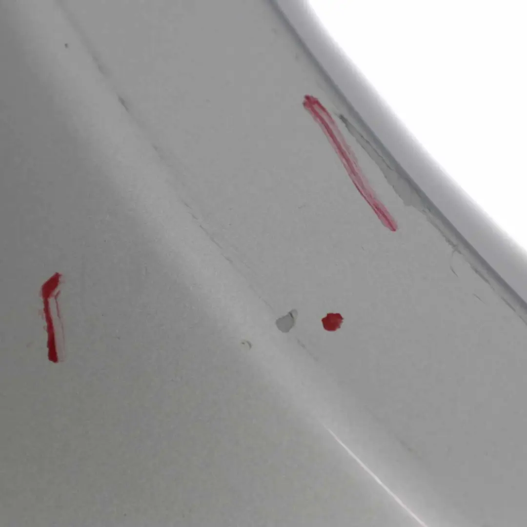 Pareti Anteriore Destro Parafango Argento-Titanio Argento - 354 per BMW E60 E61 con numero di parte 7111430 BMW E60 E61 Pareti Anteriore Destro Parafango Argento-Titanio Argento - 354 - SKU 7111430-TS2 - Numero di parte 7111430