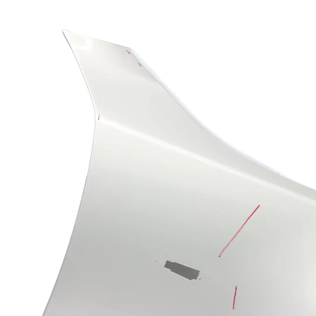 Front Right Wing Fender Side Panel O/S Titan Silver - 354 to BMW E60 E61 with Part number 7111430 BMW E60 E61 Front Right Wing Fender Side Panel O/S Titan Silver - 354 - SKU 7111430-TS3 - Part number 7111430