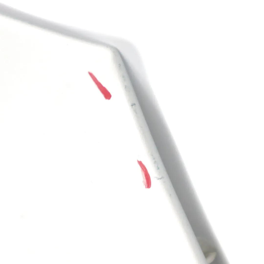 Ala Delantera Derecha Guardabarros Panel Lateral Titan Plata - 354 para BMW E60 E61 con número de pieza 7111430 BMW E60 E61 Ala Delantera Derecha Guardabarros Panel Lateral Titan Plata - 354 - SKU 7111430-TS3 - Número de pieza 7111430