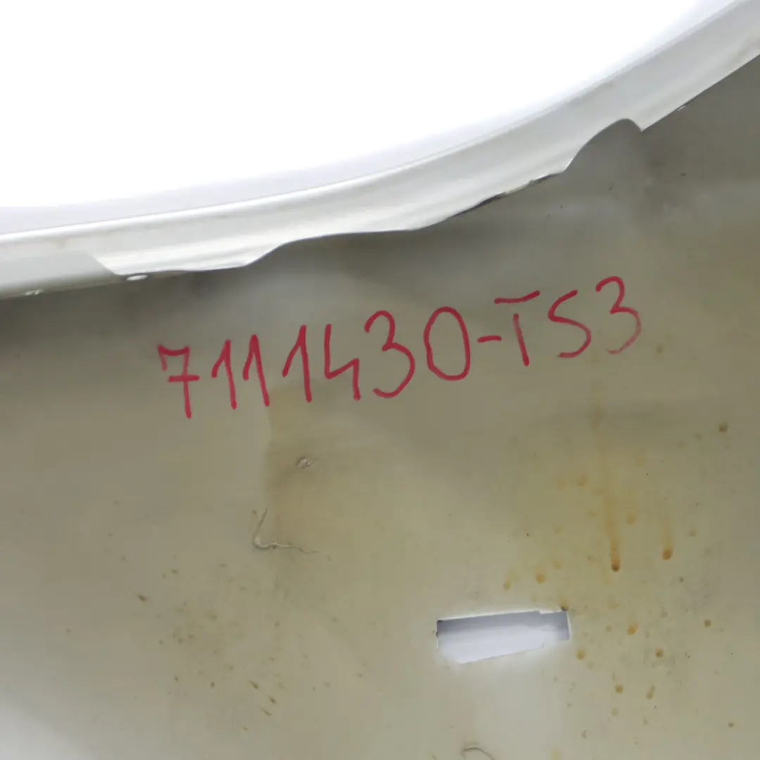 Front Right Wing Fender Side Panel O/S Titan Silver - 354 to BMW E60 E61 with Part number 7111430 BMW E60 E61 Front Right Wing Fender Side Panel O/S Titan Silver - 354 - SKU 7111430-TS3 - Part number 7111430