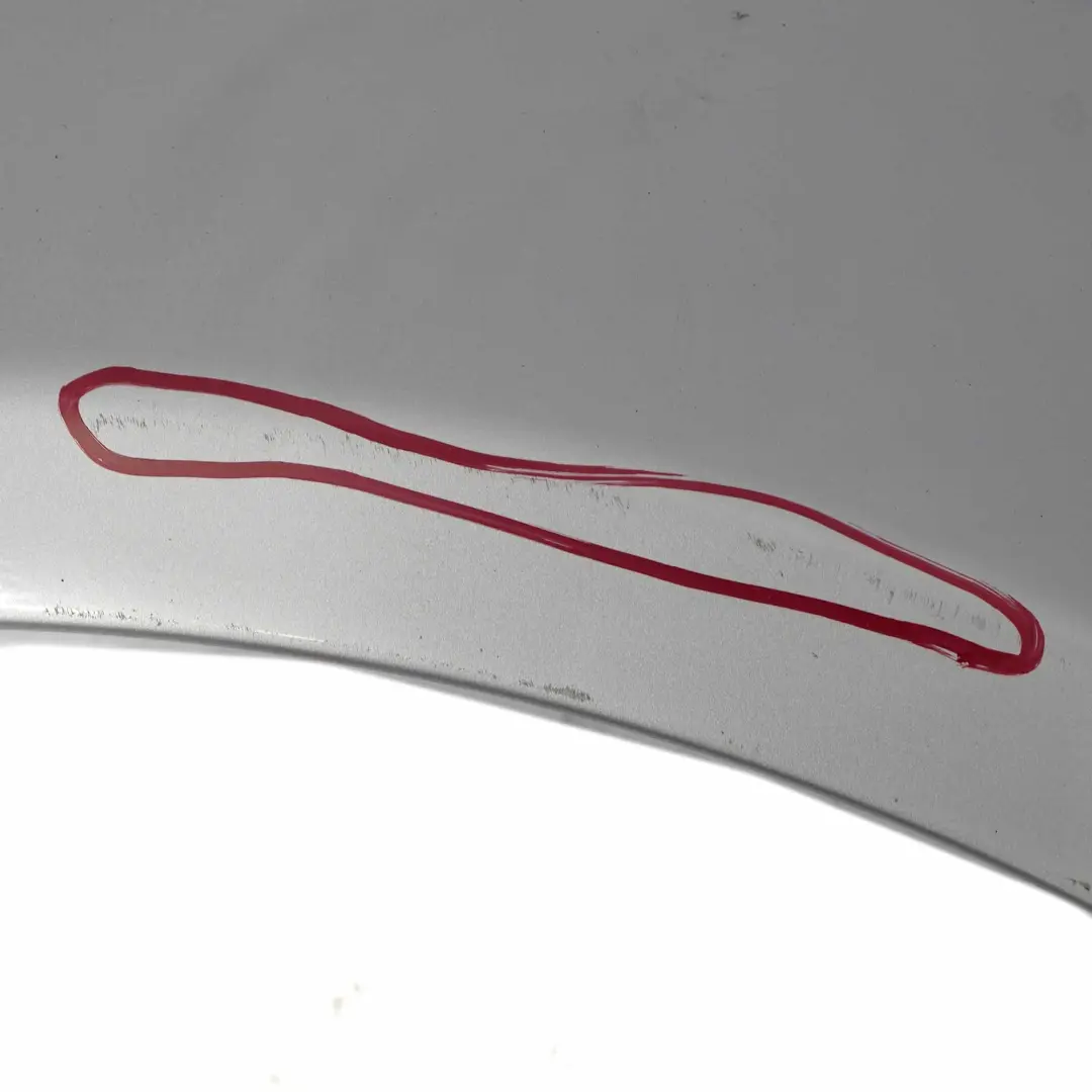 Błotnik Prawy Przedni Titansilber do BMW E60 E61 o numerze 7111430 BMW E60 E61 Błotnik Prawy Przedni Titansilber - SKU 7111430-TS5 - Numer Części 7111430