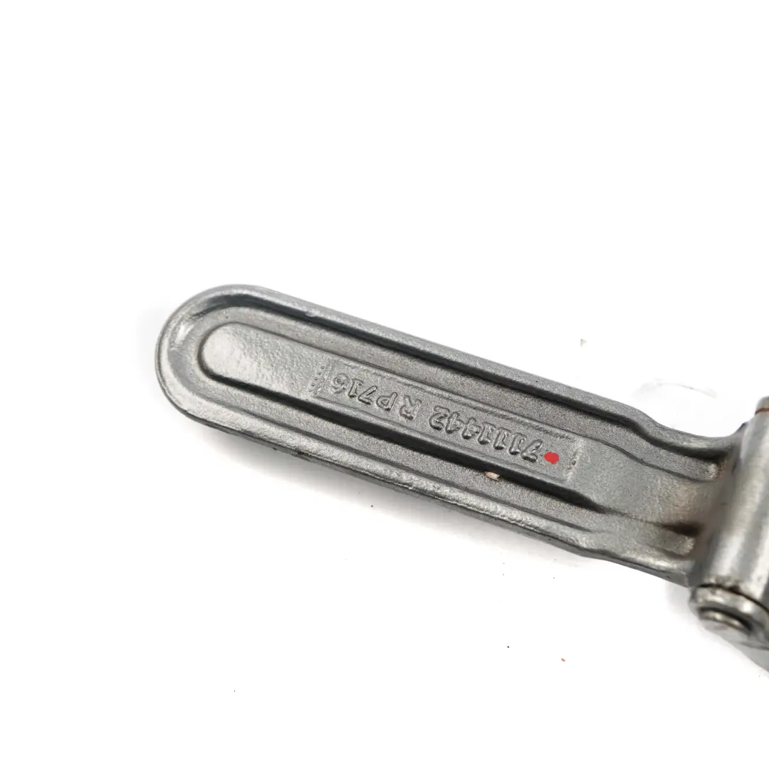 Charniere Hayon Arriere Droite Fonce Silver pour Mini Cooper R52 Cabriolet à propos du numéro de pièce 7144002 Mini Cooper R52 Cabriolet Charniere Hayon Arriere Droite Fonce Silver - SKU 7111442-DS - Numéro de pièce 7144002
