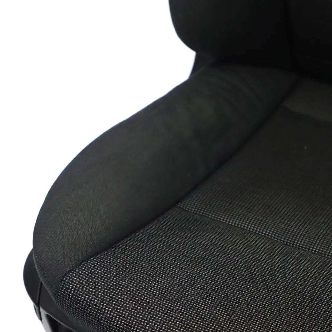 Fotel Prawy Przód Materiał Antracyt do BMW E60 E61 o numerze 7112741 BMW E60 E61 Fotel Prawy Przód Materiał Antracyt - SKU 7112741-1 - Numer Części 7112741