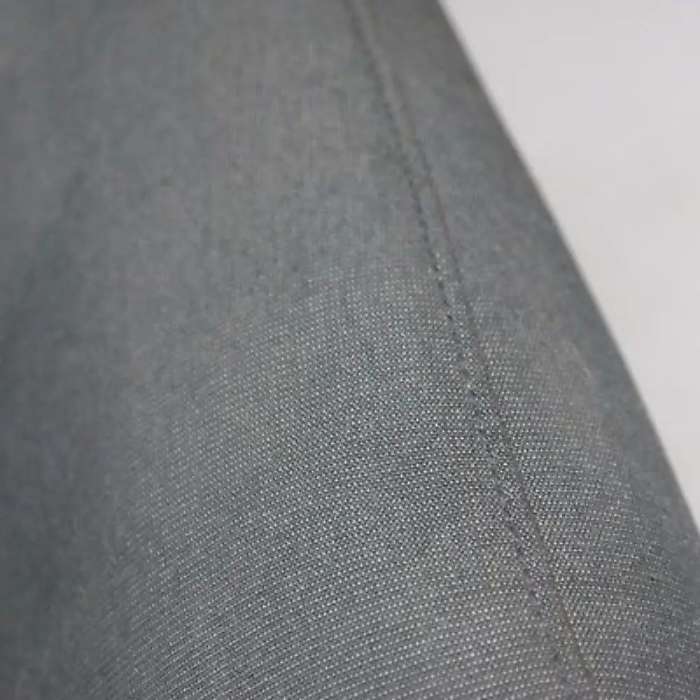 Schienale del sedile anteriore sinistro in tessuto antracite per BMW E60 E61 con numero di parte 7112745 BMW E60 E61 Schienale del sedile anteriore sinistro in tessuto antracite - SKU 7112745 - Numero di parte 7112745