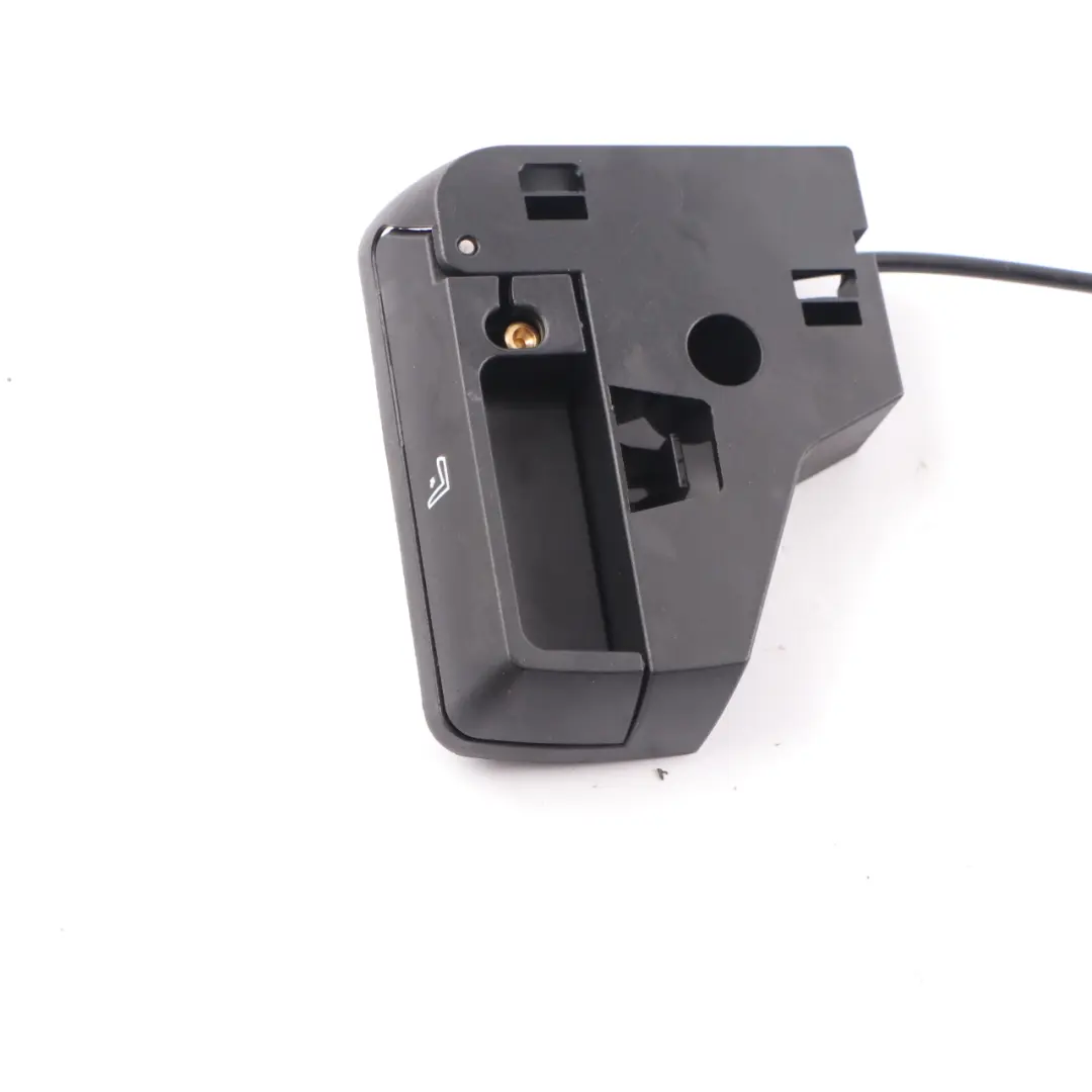BMW F82 M4 Mécanisme de siège arrière Poignée de verrouillage droite - SKU 7112864-3 - Numéro de pièce 7112864