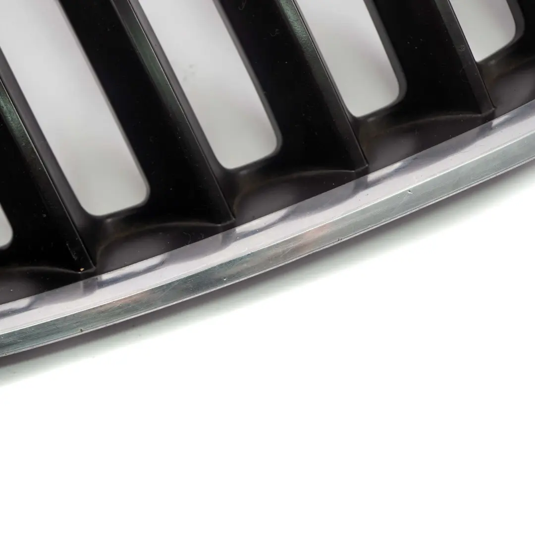 Front Radiator Kidney Grille Air Inlet Right O/S to BMW X5 Series E53 with Part number 7113734 BMW X5 Series E53 Front Radiator Kidney Grille Air Inlet Right O/S - SKU 7113734 - Part number 7113734