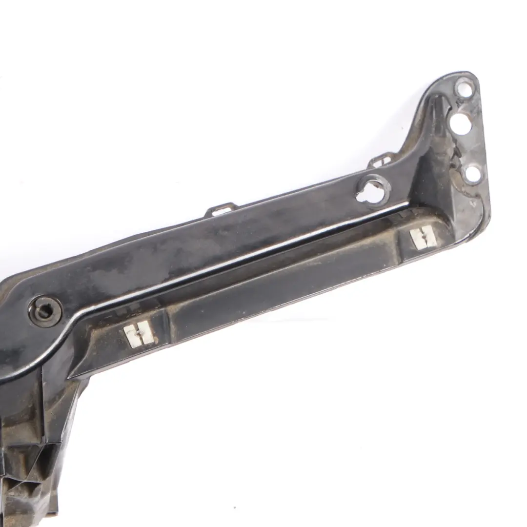 Supporto Montaggio Superiore Portante Anteriore per BMW E46 Convertible con numero di parte 7114123 BMW E46 Convertible Supporto Montaggio Superiore Portante Anteriore - SKU 7114123 - Numero di parte 7114123