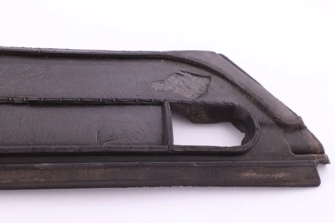 Isolamento Schiuma Sagomata Montante A Sinistro per Mini Cooper R52 Cabrio con numero di parte 7114251 Mini Cooper R52 Cabrio Isolamento Schiuma Sagomata Montante A Sinistro - SKU 7114251 - Numero di parte 7114251