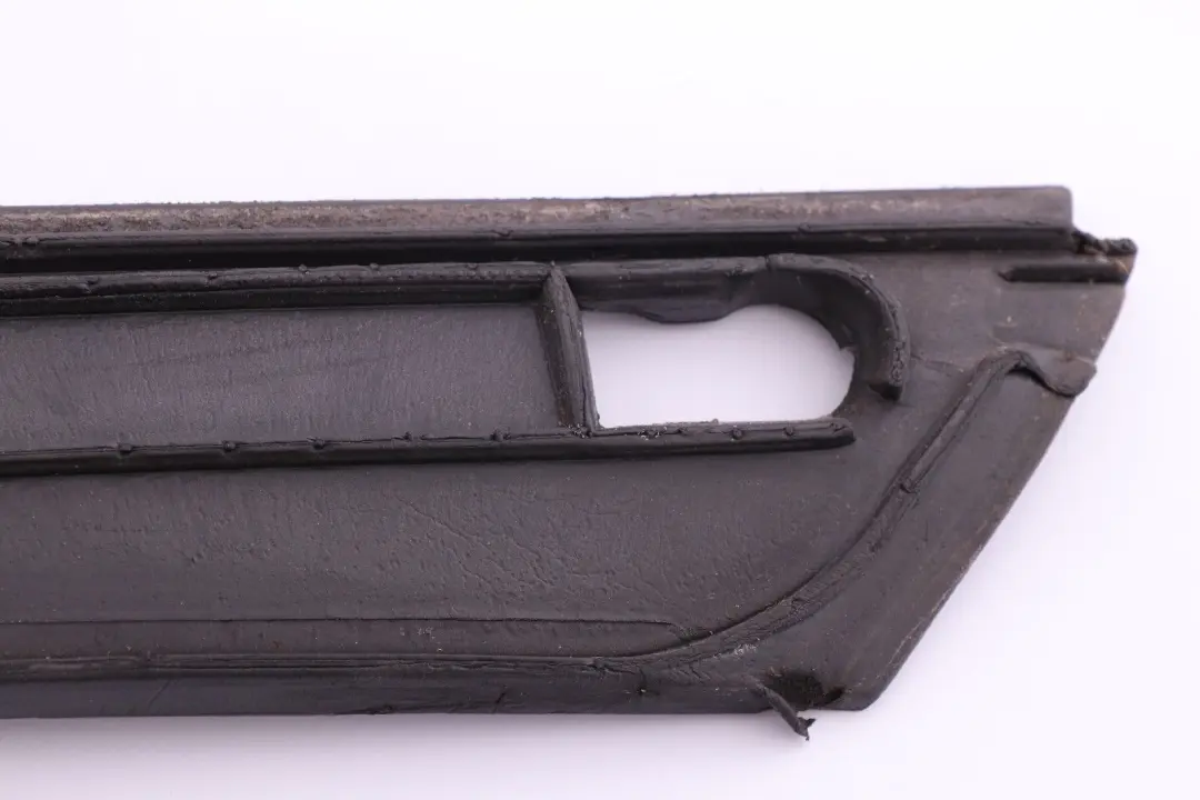 Formteil A-Säule Rechts für BMW Mini Cooper R52 Cabrio mit Teilenummer 7114252 BMW Mini Cooper R52 Cabrio Formteil A-Säule Rechts - SKU 7114252 - Teilenummer 7114252