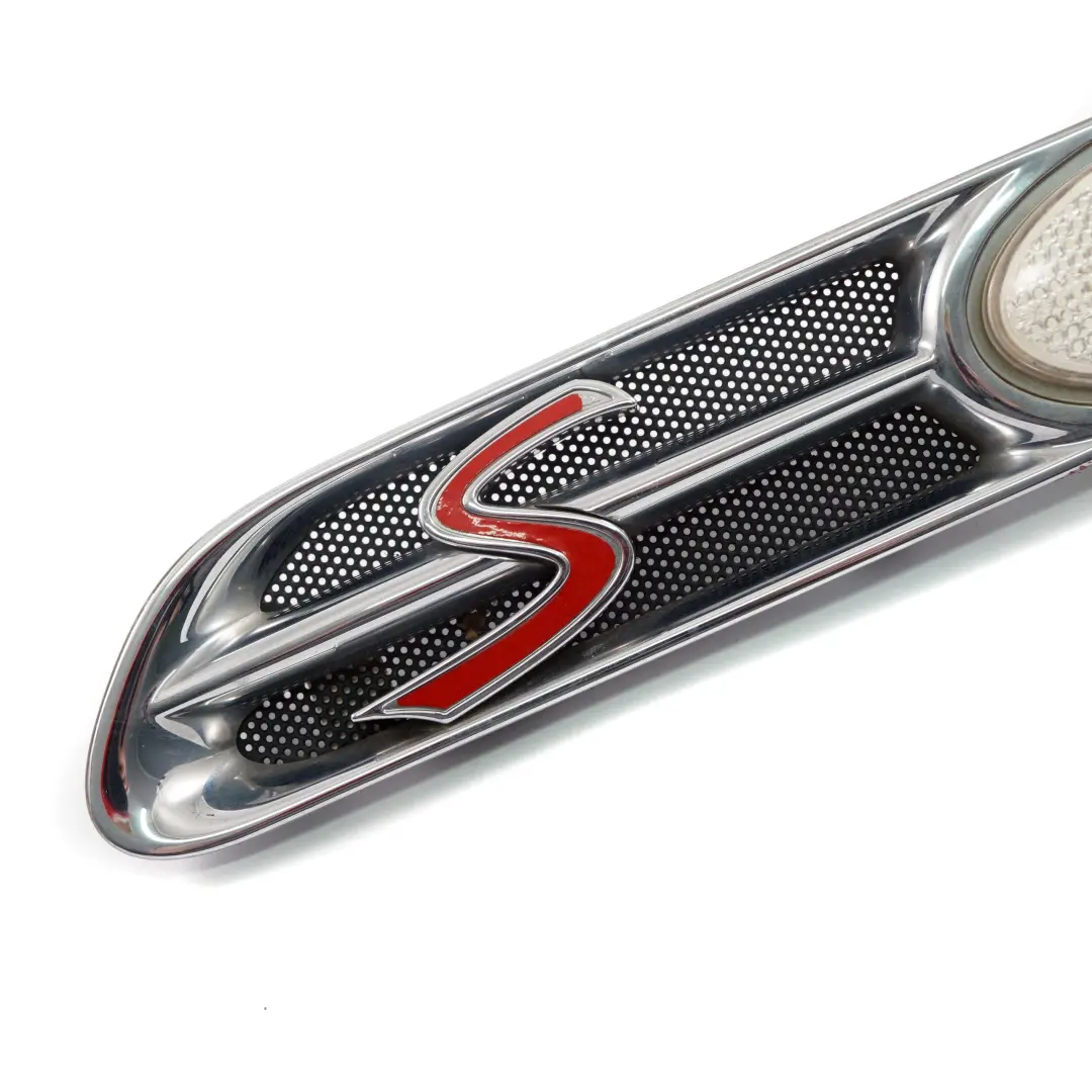 Finisher Indicator Panel Trim Front Left Chrome to Mini Cooper S R52 R53 2 with Part number 7114733 Mini Cooper S R52 R53 2 Finisher Indicator Panel Trim Front Left Chrome - SKU 7114733-2 - Part number 7114733