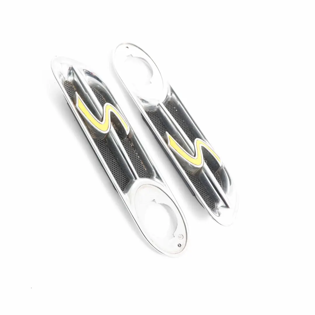 LED Finisher Indicator Panel Trim Front Left Right Chrome Set to Mini R52 R53 with Part number 7114733 Mini R52 R53 LED Finisher Indicator Panel Trim Front Left Right Chrome Set - SKU 7114733 / 7114734-3 - Part number 7114733