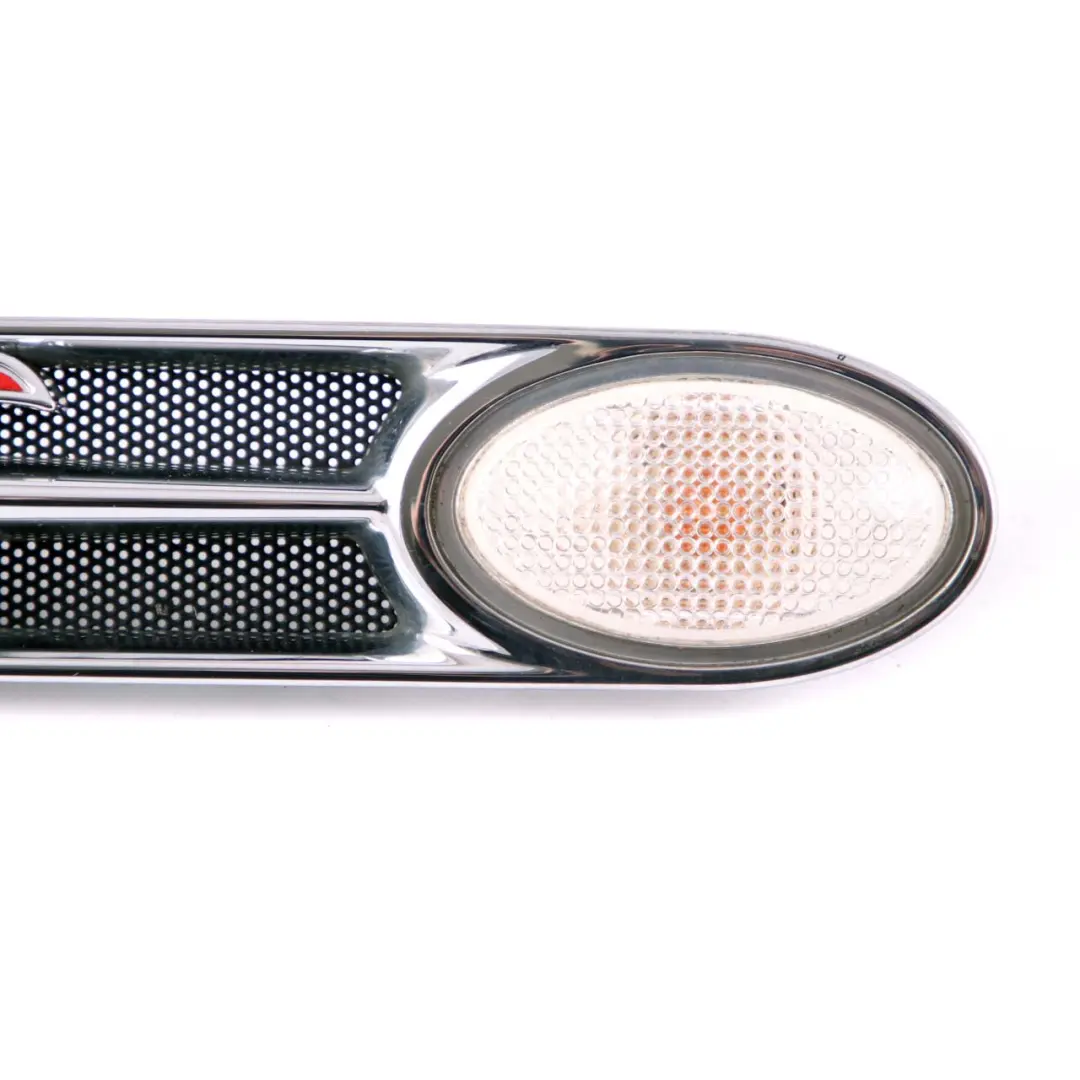 Indicator Scuttle Fender Panel Trim Front Left per Mini Cooper S R52 R53 con numero di parte 7114733 Mini Cooper S R52 R53 Indicator Scuttle Fender Panel Trim Front Left - SKU 7114733 - Numero di parte 7114733