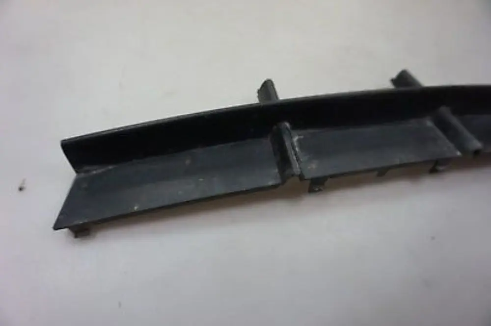 Front Bumper Grille Centre Grid to BMW 5 Series E60 E61 with Part number BMW 5 Series E60 E61 Front Bumper Grille Centre Grid - SKU 7114883 - Part number