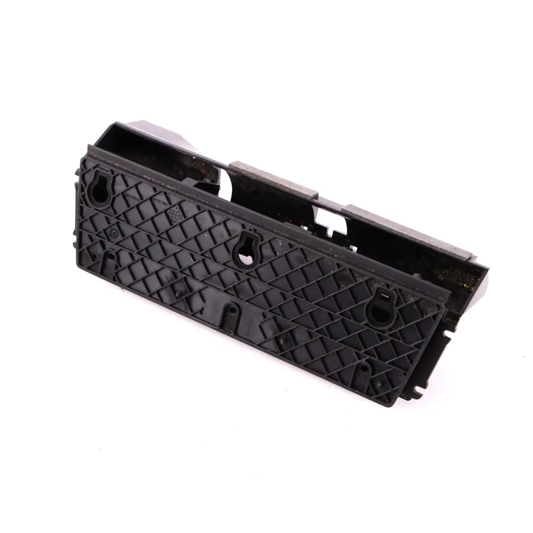 Centre Console Insert Ash Tray Lighter Smoker to BMW 6 Series E63 E64 with Part number 7114939 BMW 6 Series E63 E64 Centre Console Insert Ash Tray Lighter Smoker - SKU 7114939 - Part number 7114939