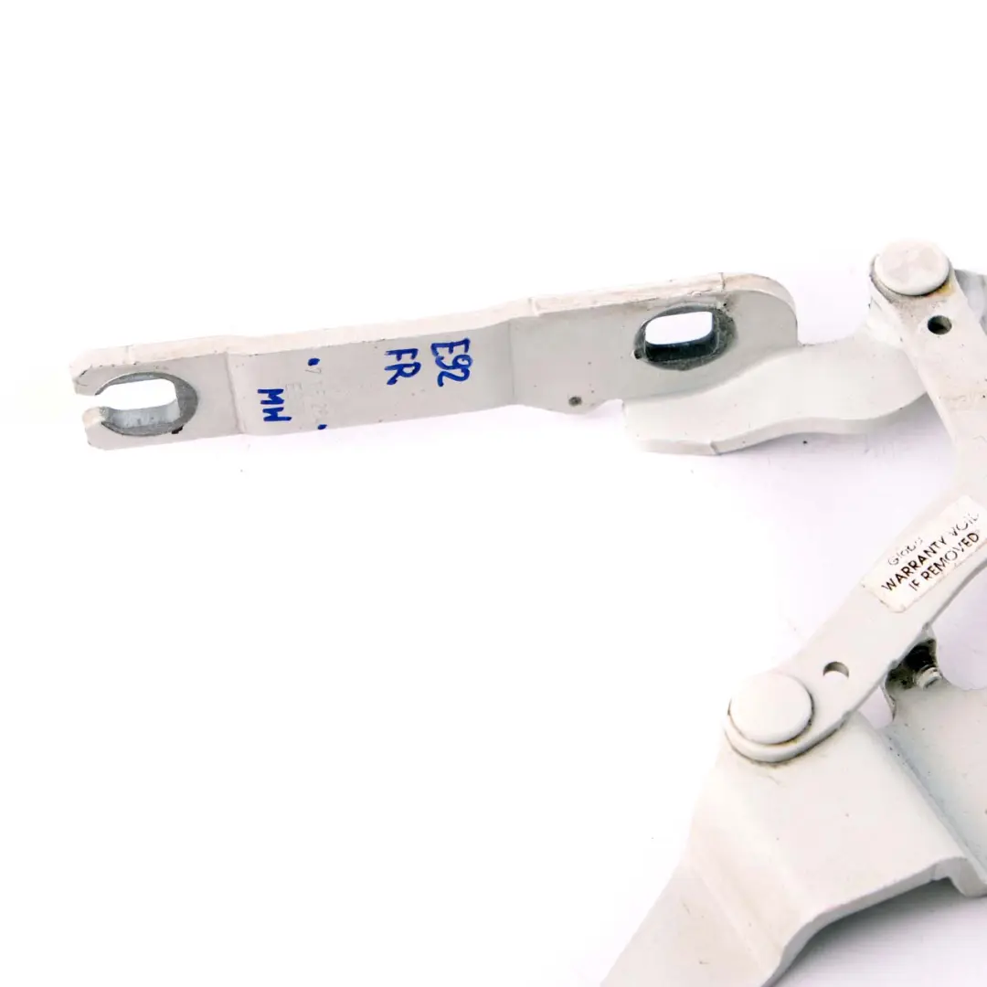 Front Right Engine Bonnet Hinge O/S Mineralweiss Mineral White A96 to BMW E90 E92 with Part number 7115264 BMW E90 E92 Front Right Engine Bonnet Hinge O/S Mineralweiss Mineral White A96 - SKU 7115264-MW - Part number 7115264