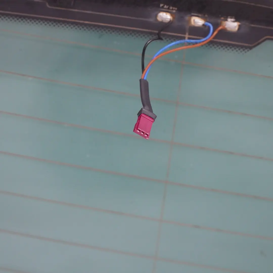 Boot Trunk Lid Rear Window Tinted Glass AS3 to BMW 1 Series E81 E87 with Part number 7115301 BMW 1 Series E81 E87 Boot Trunk Lid Rear Window Tinted Glass AS3 - SKU 7115301 - Part number 7115301