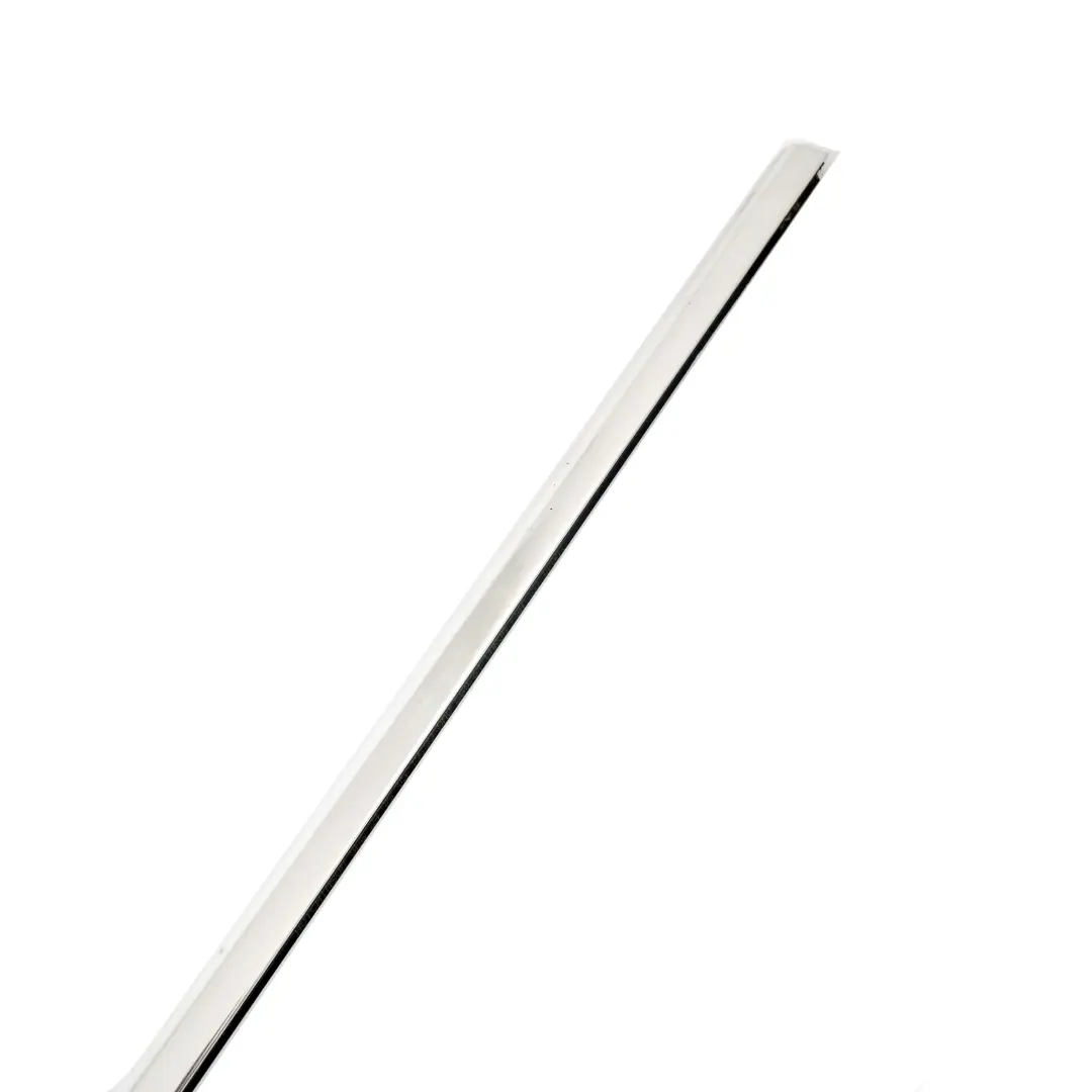 Couvre canal exterieur de porte arriere droite pour BMW E61 E61 LCI à propos du numéro de pièce 7115422 BMW E61 E61 LCI Couvre canal exterieur de porte arriere droite - SKU 7115422 - Numéro de pièce 7115422