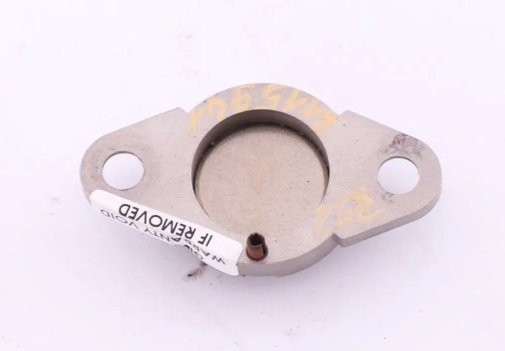 Base Plate Rear View Interior Mirror to Mini Cabrio Cooper One R52 R57 with Part number 7115941 Mini Cabrio Cooper One R52 R57 Base Plate Rear View Interior Mirror - SKU 7115941 - Part number 7115941