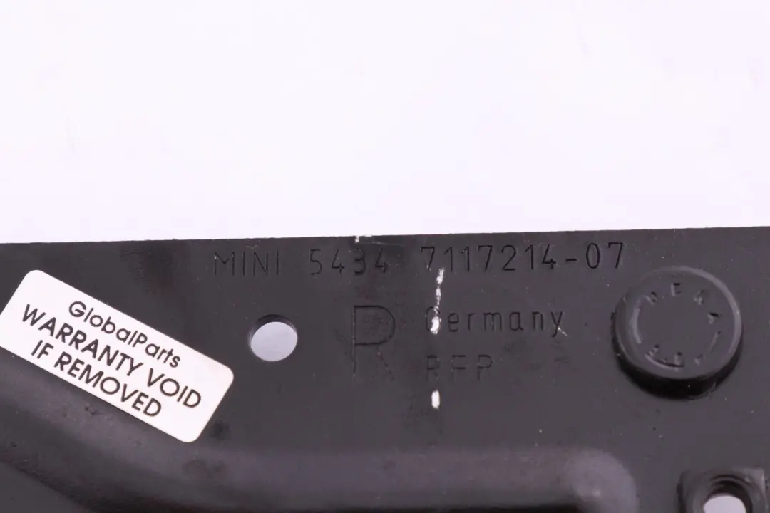 Soft Top Protezione Antiribaltamento Piastra Montaggio Destra O/S per Mini R52 con numero di parte 7117214 Mini R52 Soft Top Protezione Antiribaltamento Piastra Montaggio Destra O/S - SKU 7117214 - Numero di parte 7117214