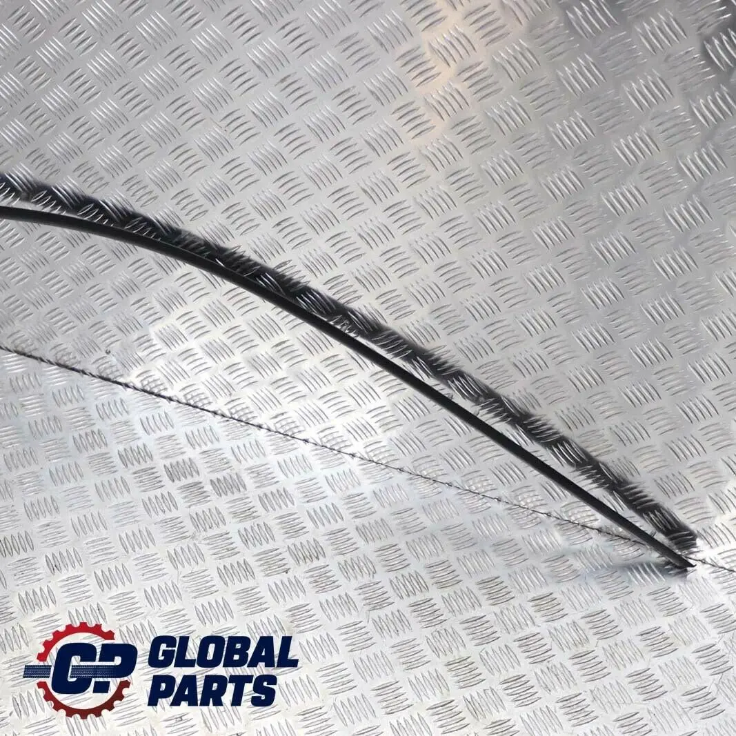 Listwa Dachowa Dachu Prawa Schwarz do BMW E90 o numerze 7117244 BMW E90 Listwa Dachowa Dachu Prawa Schwarz - SKU 7117244 - Numer Części 7117244