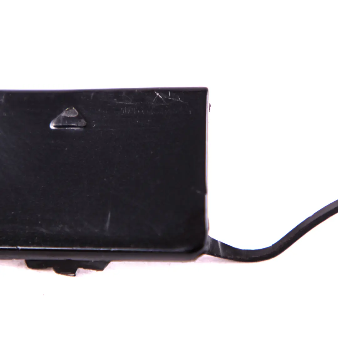 Klappe Abschleppöse Frontstoßstange Schwarz Saphir 475 für BMW E87 mit Teilenummer 7117623 BMW E87 Klappe Abschleppöse Frontstoßstange Schwarz Saphir 475 - SKU 7117623-BS - Teilenummer 7117623