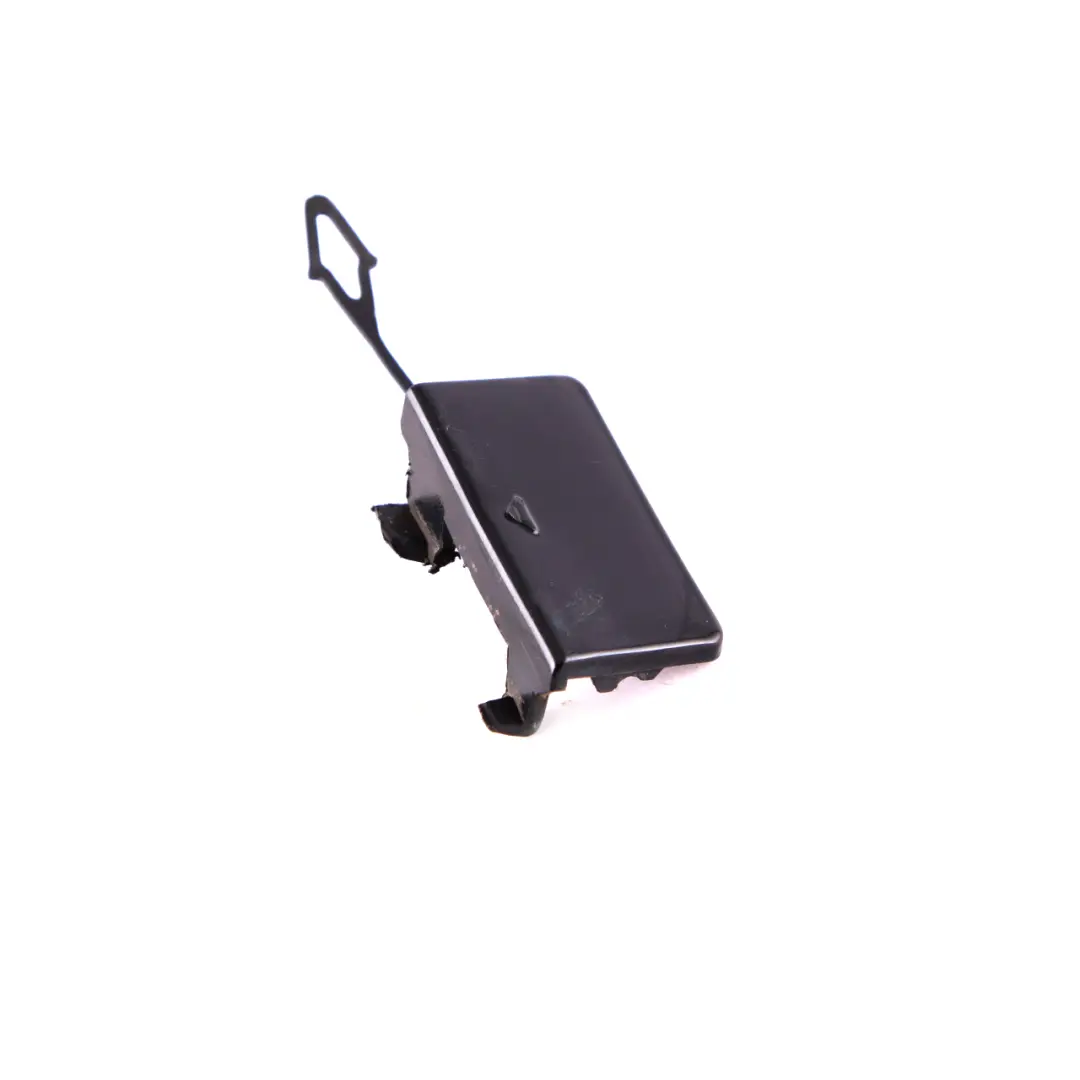 Flap Ojo de Remolque Parachoques Delantero Negro Zafiro 475 para BMW E87 con número de pieza 7117623 BMW E87 Flap Ojo de Remolque Parachoques Delantero Negro Zafiro 475 - SKU 7117623-BS - Número de pieza 7117623