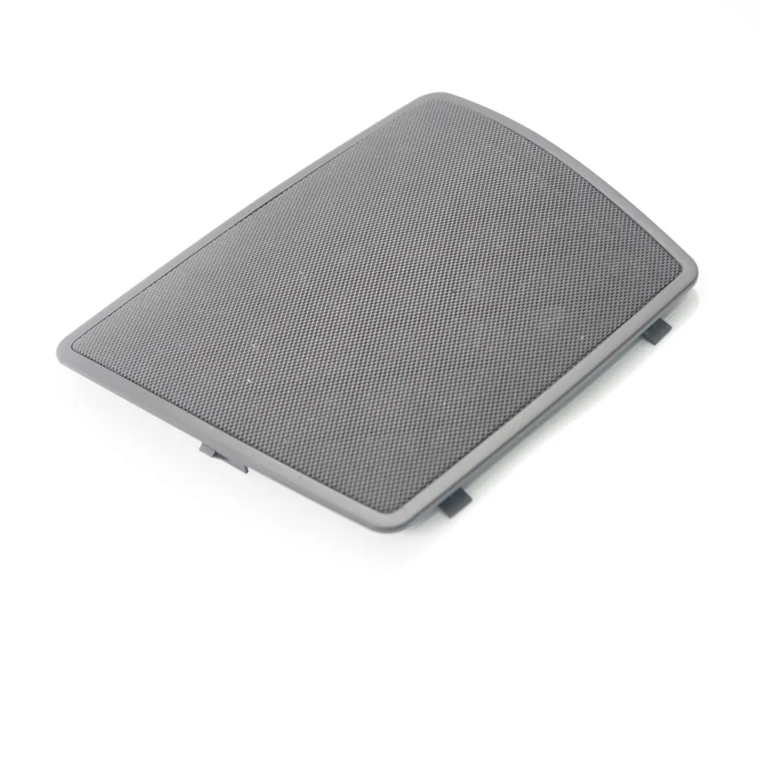 Pannello Altoparlante Fondo Scomparto Dietro Antracite per BMW E82 E90 LCI con numero di parte 7117655 BMW E82 E90 LCI Pannello Altoparlante Fondo Scomparto Dietro Antracite - SKU 7117655 - Numero di parte 7117655