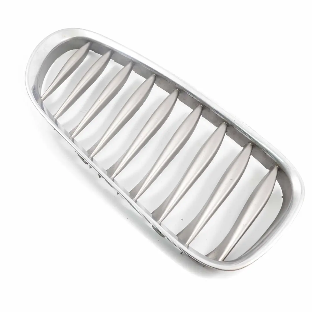 Grille Decorative A Droit Fahrzeugausstattung Graphite 7051958 pour BMW Z4 E85 E86 à propos du numéro de pièce 7117758 BMW Z4 E85 E86 Grille Decorative A Droit Fahrzeugausstattung Graphite 7051958 - SKU 7117758 - Numéro de pièce 7117758