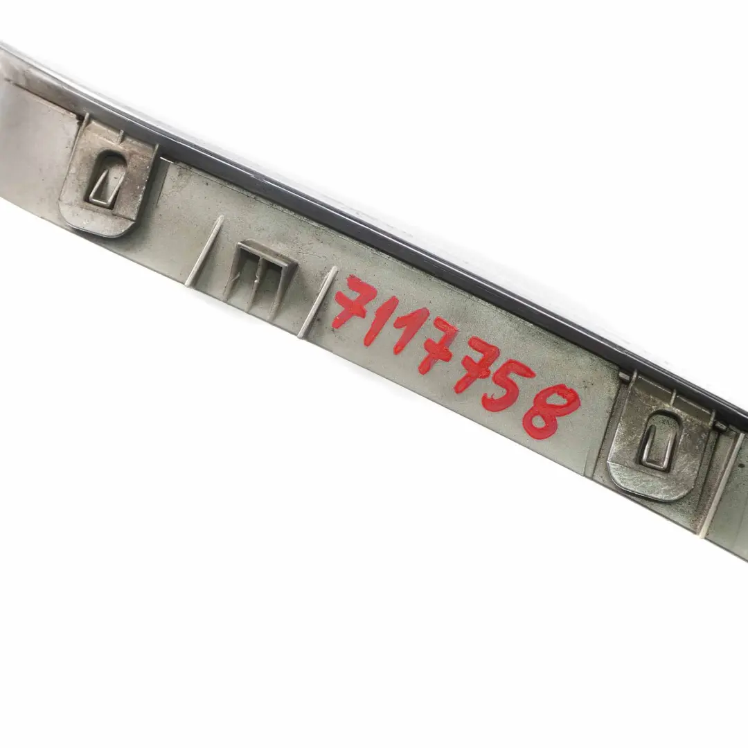 Atrapa Nerka Prawa Grill Grafit do BMW Z4 E85 E86 o numerze 7117758 BMW Z4 E85 E86 Atrapa Nerka Prawa Grill Grafit - SKU 7117758 - Numer Części 7117758