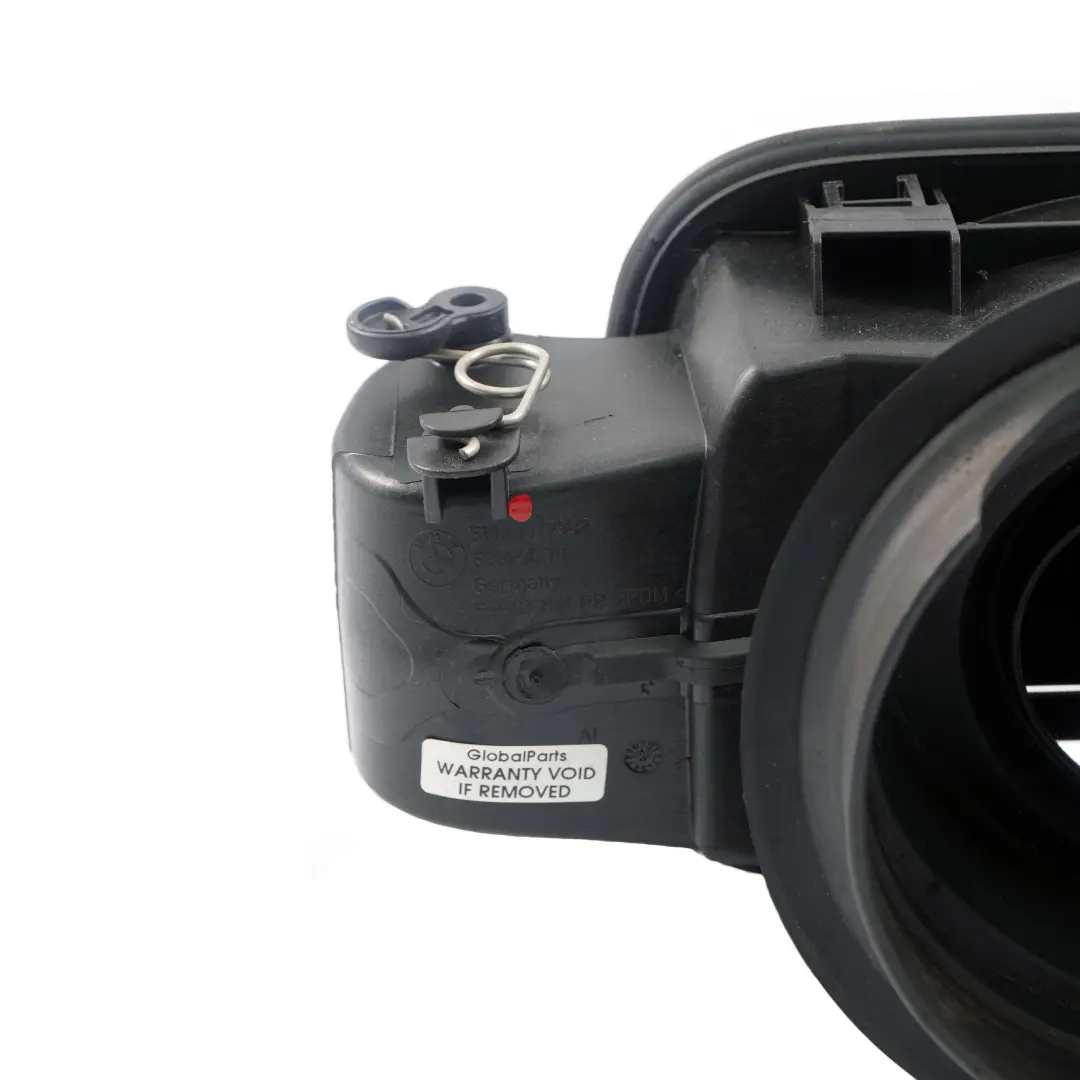 BMW E92 E92N Osłona klapka wlewu paliwa - SKU 7117982 - Numer Części 7117982