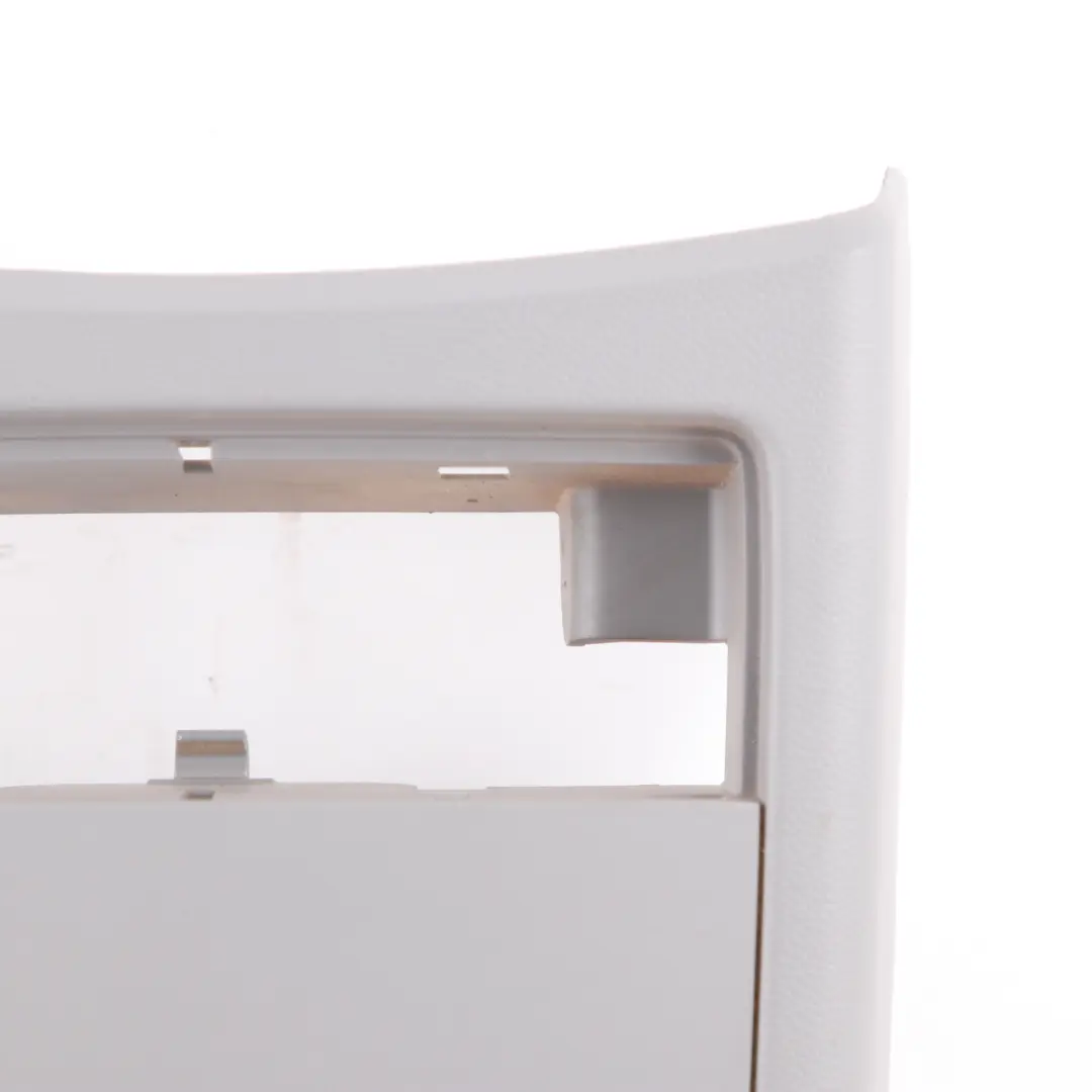 Abdeckung Blende Mittelkonsole Grau Hinten 7118049 für BMW 3 er E90 E91 mit Teilenummer 7118049-1 BMW 3 er E90 E91 Abdeckung Blende Mittelkonsole Grau Hinten 7118049 - SKU 7118049-1 - Teilenummer 7118049-1