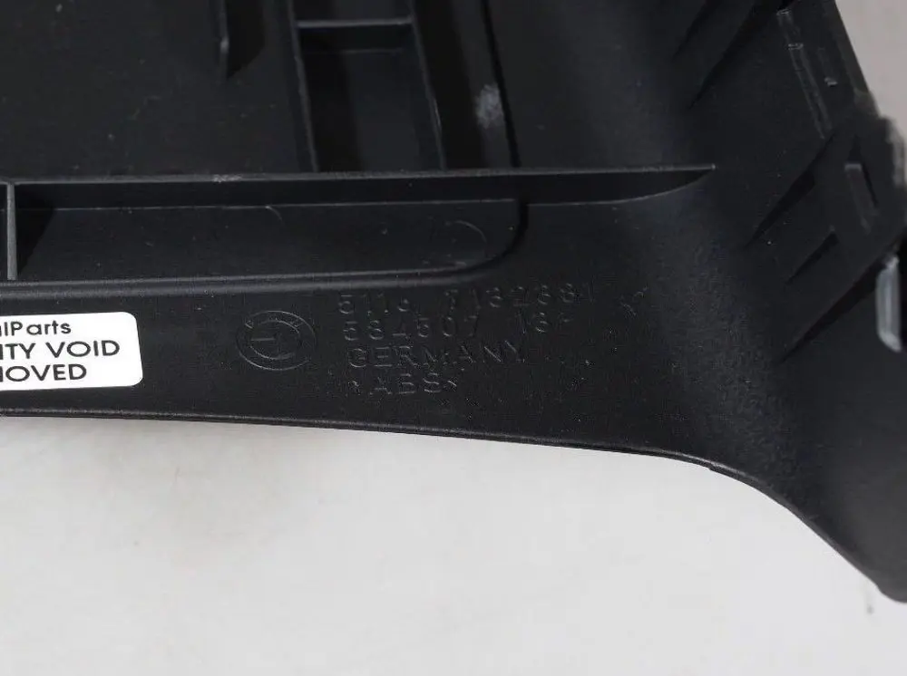 Covering Rear Trim Centre Console Black 7145881 to BMW 3 Series E90 E91 LCi with Part number 7118049 BMW 3 Series E90 E91 LCi Covering Rear Trim Centre Console Black 7145881 - SKU 7118049-3 - Part number 7118049