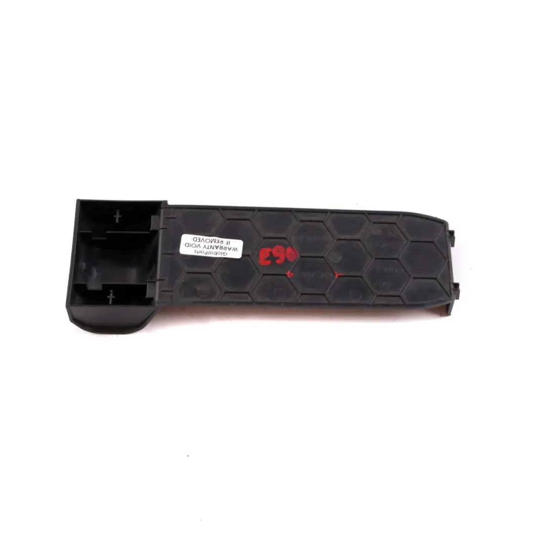 Soporte Teléfono Expulsión Apoyabrazos Consola Central para BMW E90 E91 E92 E93 con número de pieza 7118054 BMW E90 E91 E92 E93 Soporte Teléfono Expulsión Apoyabrazos Consola Central - SKU 7118054-7 - Número de pieza 7118054