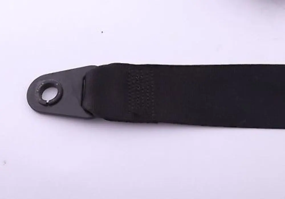 Cinghia Superiore Con Limitatore Forza Anteriore Destra per Mini R50 R53 con numero di parte 7118130 Mini R50 R53 Cinghia Superiore Con Limitatore Forza Anteriore Destra - SKU 7118130 - Numero di parte 7118130