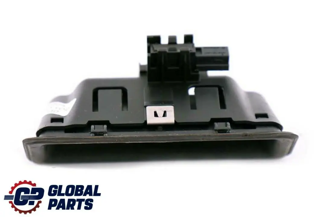 Tapa del maletero Porton trasero Pulsador para BMW E70 E82 E90 con número de pieza 7118158 BMW E70 E82 E90 Tapa del maletero Porton trasero Pulsador - SKU 7118158 - Número de pieza 7118158