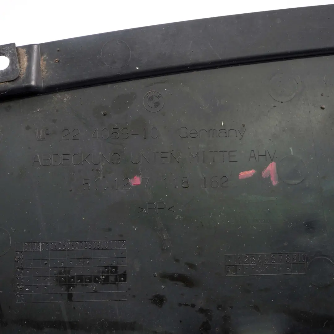 Stoßstange Hinten AHK Unten Abdeckung für BMW 1 er E81 E82 E87 E88 LCI mit Teilenummer 7118162 BMW 1 er E81 E82 E87 E88 LCI Stoßstange Hinten AHK Unten Abdeckung - SKU 7118162-1 - Teilenummer 7118162