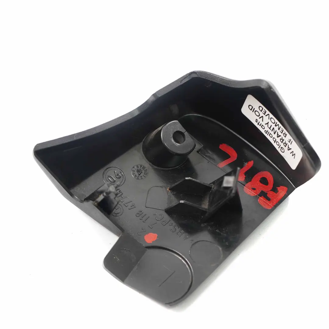 Rivestimento Interno Sedile Anteriore Nero Sinistro per BMW E81 E88 con numero di parte 7118477 BMW E81 E88 Rivestimento Interno Sedile Anteriore Nero Sinistro - SKU 7118477 - Numero di parte 7118477