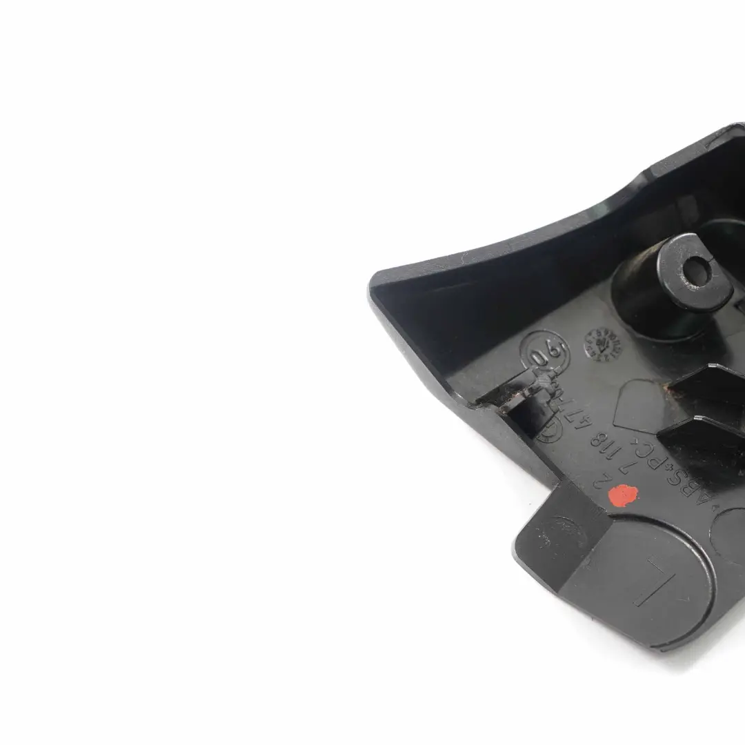 Embellecedor Interior Asiento Delantero Izquierdo Negro para BMW E81 E88 con número de pieza 7118477 BMW E81 E88 Embellecedor Interior Asiento Delantero Izquierdo Negro - SKU 7118477 - Número de pieza 7118477