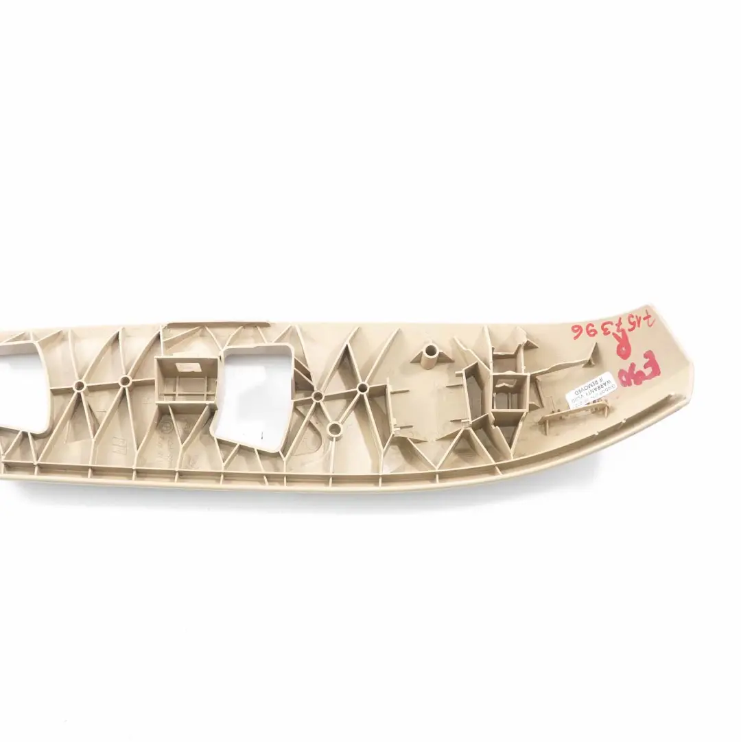 Sedile anteriore sportivo esterno destro Pannello Trim Beige BMW X1 E84 E90 E91 - SKU 7118482 - Numero di parte 52107157396
