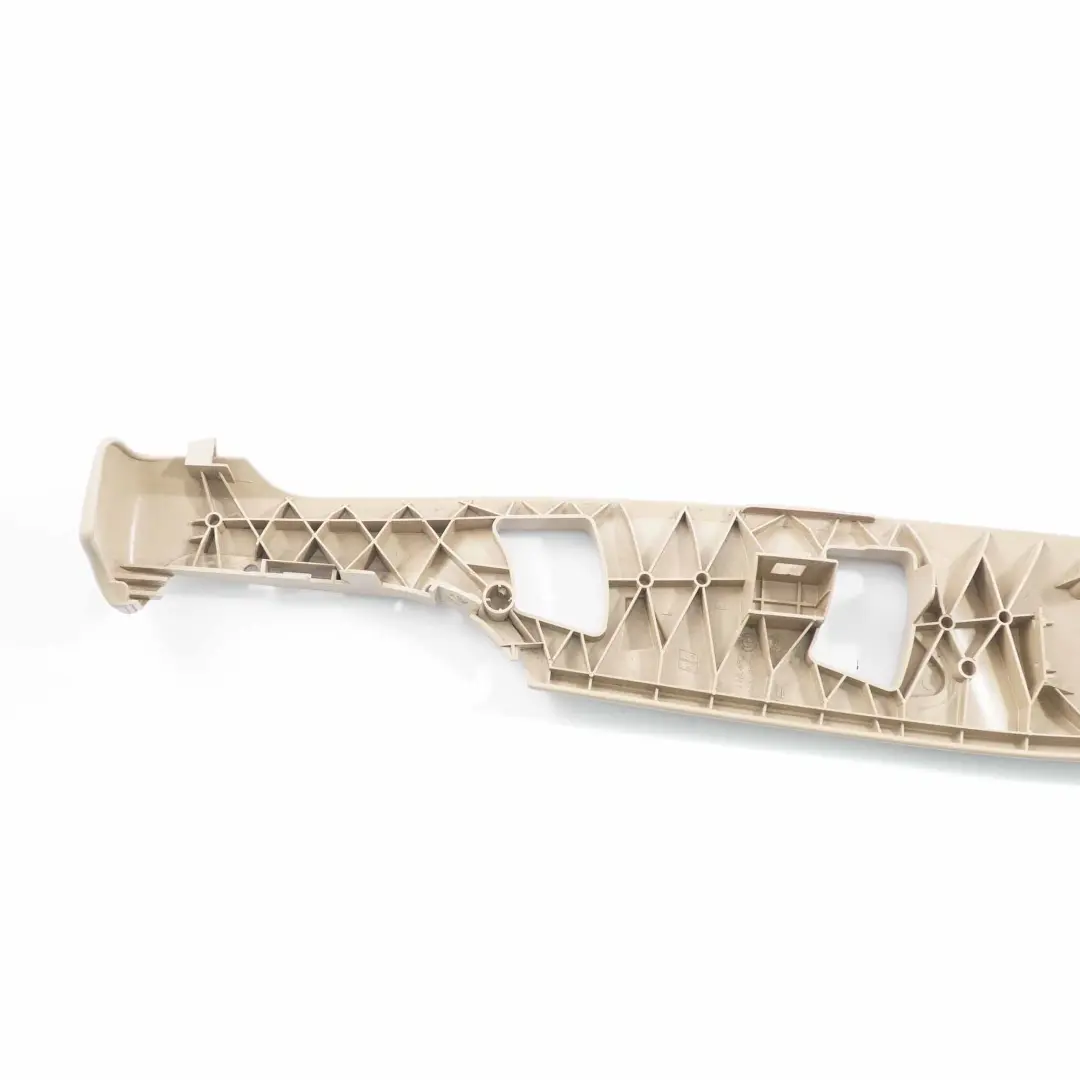 Asiento Deportivo Delantero Panel Exterior Derecho Beige para BMW X1 E84 E90 E91 con número de pieza 52107157396 BMW X1 E84 E90 E91 Asiento Deportivo Delantero Panel Exterior Derecho Beige - SKU 7118482 - Número de pieza 52107157396