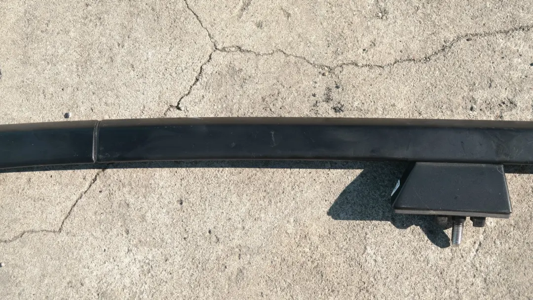 Barra de techo derecha moldura exterior 7118504 para BMW E91 E91N con número de pieza 51137118504 BMW E91 E91N Barra de techo derecha moldura exterior 7118504 - SKU 7118504-1 - Número de pieza 51137118504