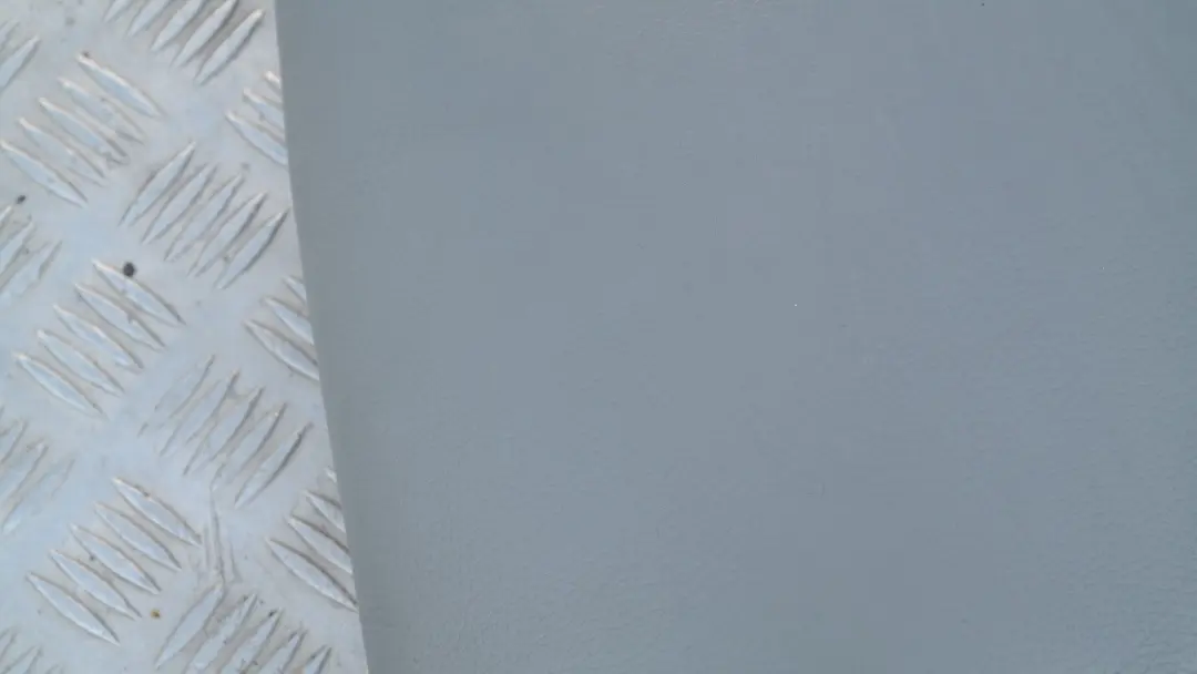 Side Finisher Leather Rear Seat Right O/S Grey Grau to BMW 3 Series E91 with Part number 7118806 BMW 3 Series E91 Side Finisher Leather Rear Seat Right O/S Grey Grau - SKU 7118806 - Part number 7118806