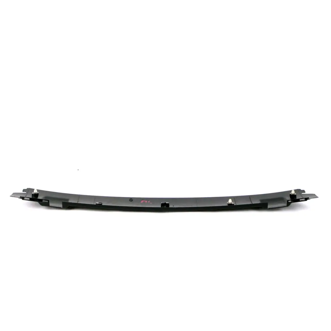 Embellecedor Panel Trasero Parte Superior Tapa Maletero Negro para BMW 3 E91 con número de pieza 7119051 BMW 3 E91 Embellecedor Panel Trasero Parte Superior Tapa Maletero Negro - SKU 7119051 - Número de pieza 7119051