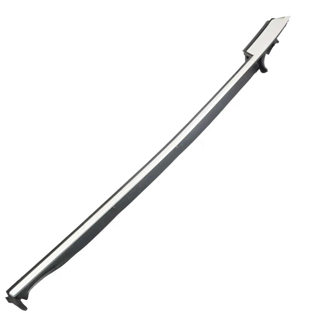 Finitura Finestrino Laterale Cabrio Cromato Posteriore Sinistro per BMW E93 con numero di parte 7119097 BMW E93 Finitura Finestrino Laterale Cabrio Cromato Posteriore Sinistro - SKU 7119097-1 - Numero di parte 7119097