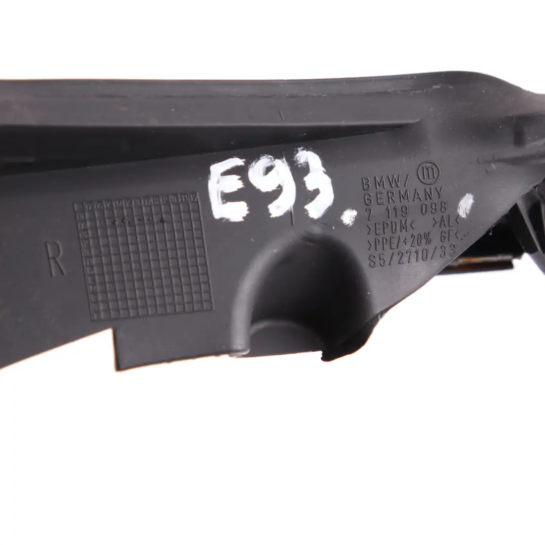 E93N LCI Embellecedor Lateral Cromado Trasero Derecho para BMW E93 con número de pieza 7119098 BMW E93 E93N LCI Embellecedor Lateral Cromado Trasero Derecho - SKU 7119098-2 - Número de pieza 7119098